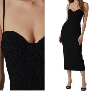 ASTR The label Black Puckered Sleeveless Bustier Midi Dress